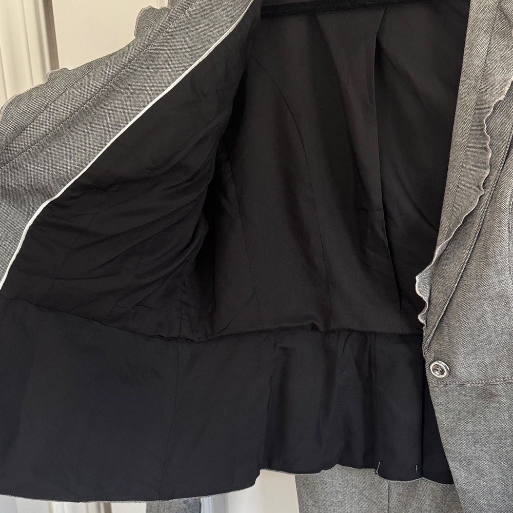Gray Ruffled Blazer - image 3